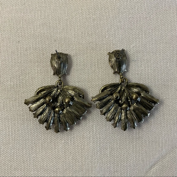 Vintage Rhinestone Chandelier Fan Earrings - Picture 3 of 4